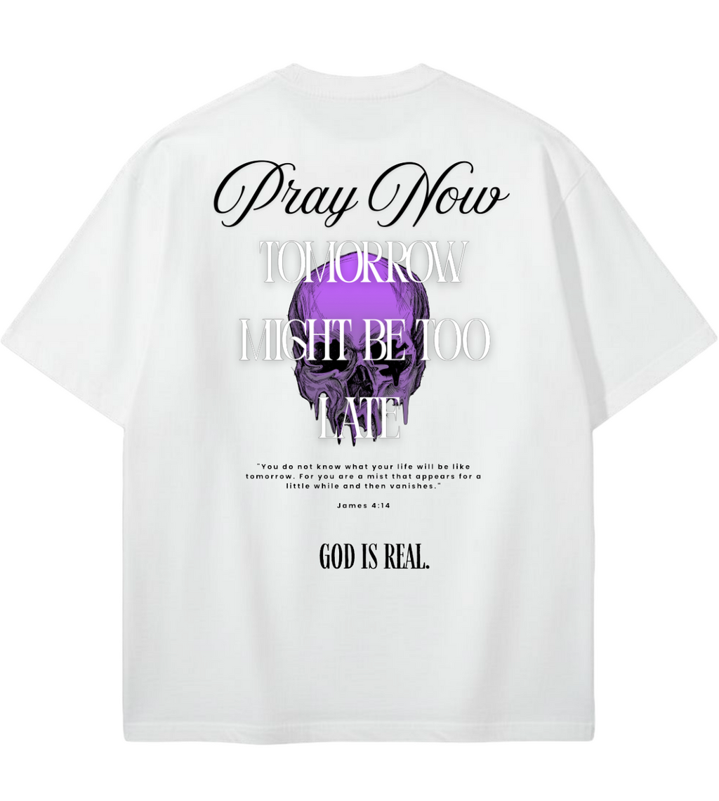 GOD IS REAL PRAY NOW GD Oversized Graphic Tee in White